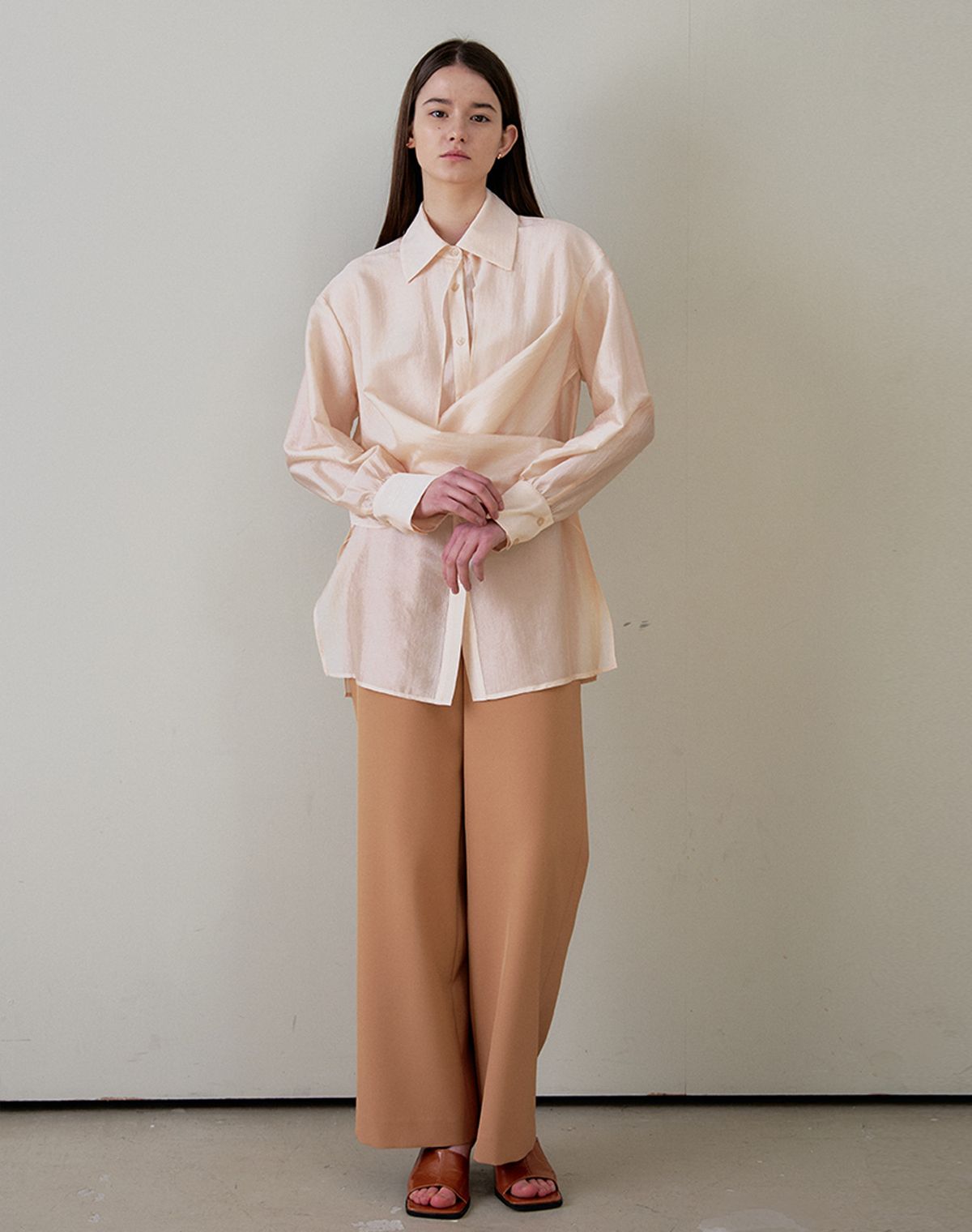 지에마르(GIEMAR) X BLOUSE PEACH 엑스 블라우스 피치