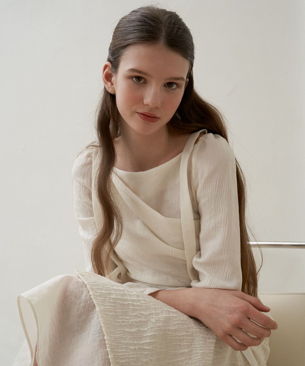 플로브(FLOVE) MUE MUE BLOUSE(IV)