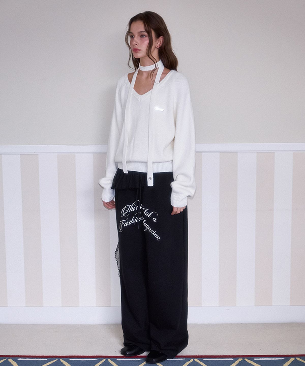 로제프란츠(ROSEFRANTZ) Tie & Vneck Knit [Ivory]