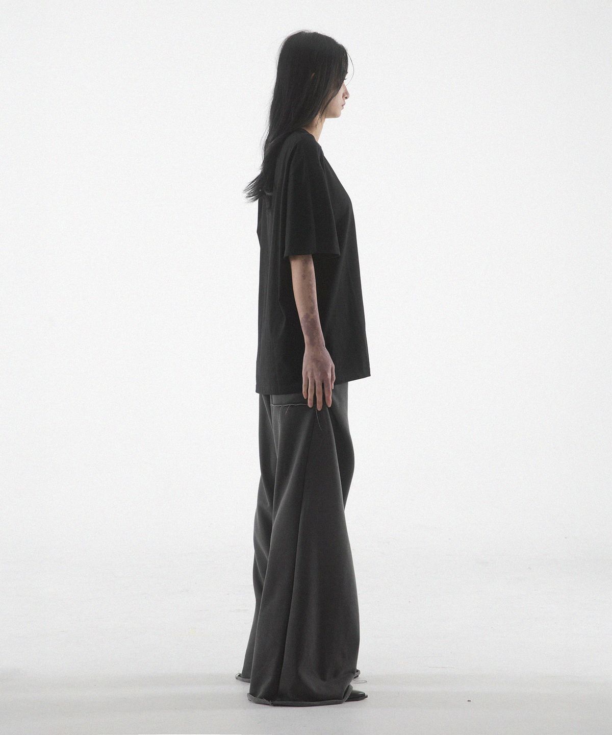 팬쇼(FANSHOW) SIX COLON NINETEEN GEOMETRY PANTS - PIGMENT BLACK