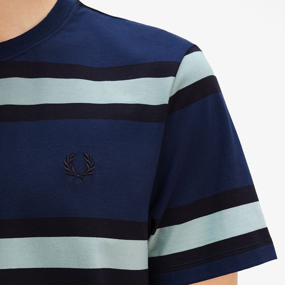 프레드페리(FRED PERRY) [Sport] 볼드 스트라이프 티셔츠 - 테니스 블루 AFPM2519852-X86