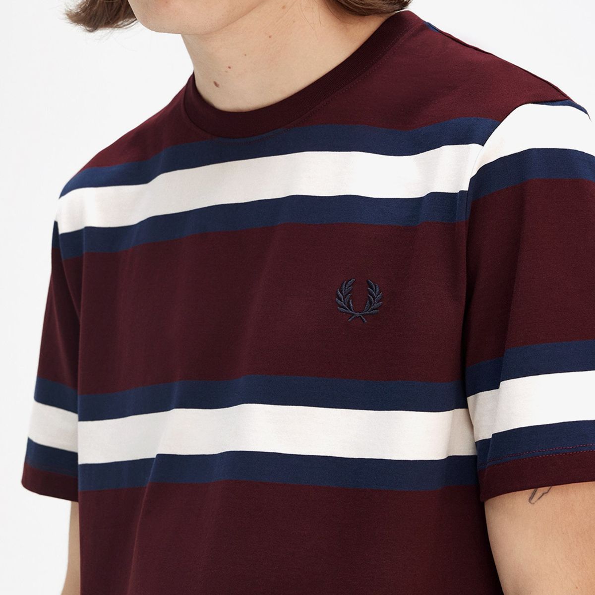 프레드페리(FRED PERRY) [Sport] 볼드 스트라이프 티셔츠 - 옥스블러드 AFPM2519852-K22