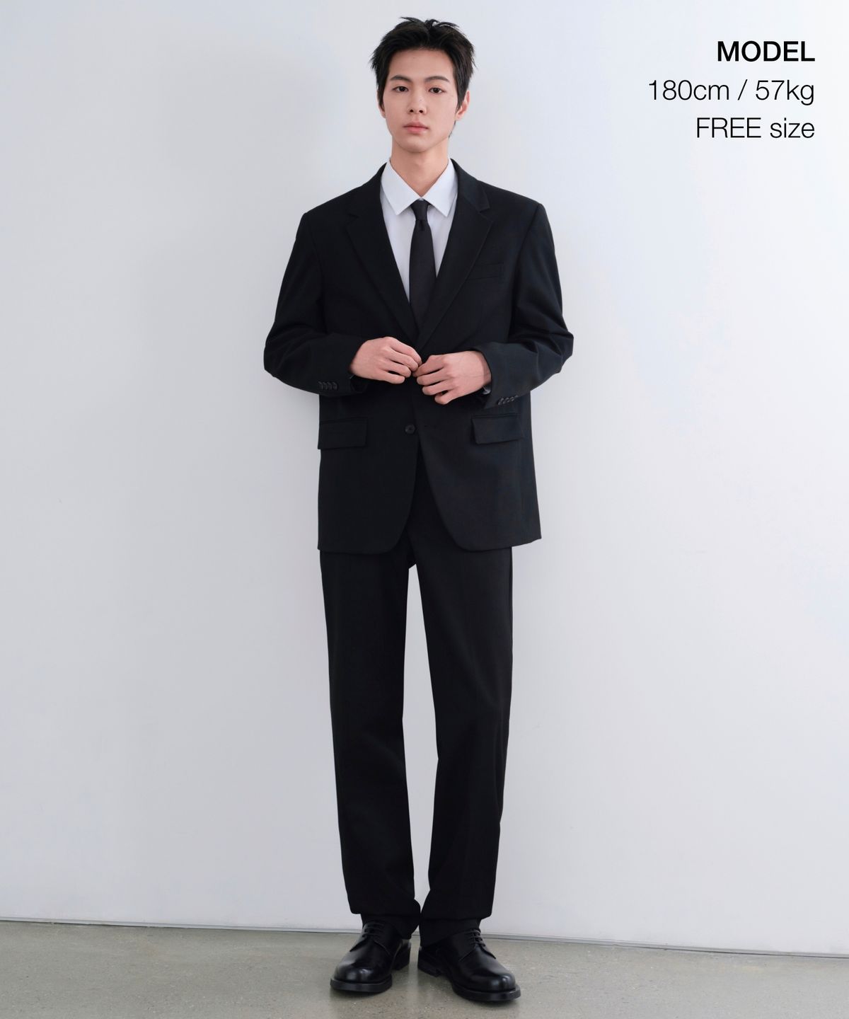 무신사 스탠다드(MUSINSA STANDARD) 실크 솔리드 넥타이 [다크 그레이]