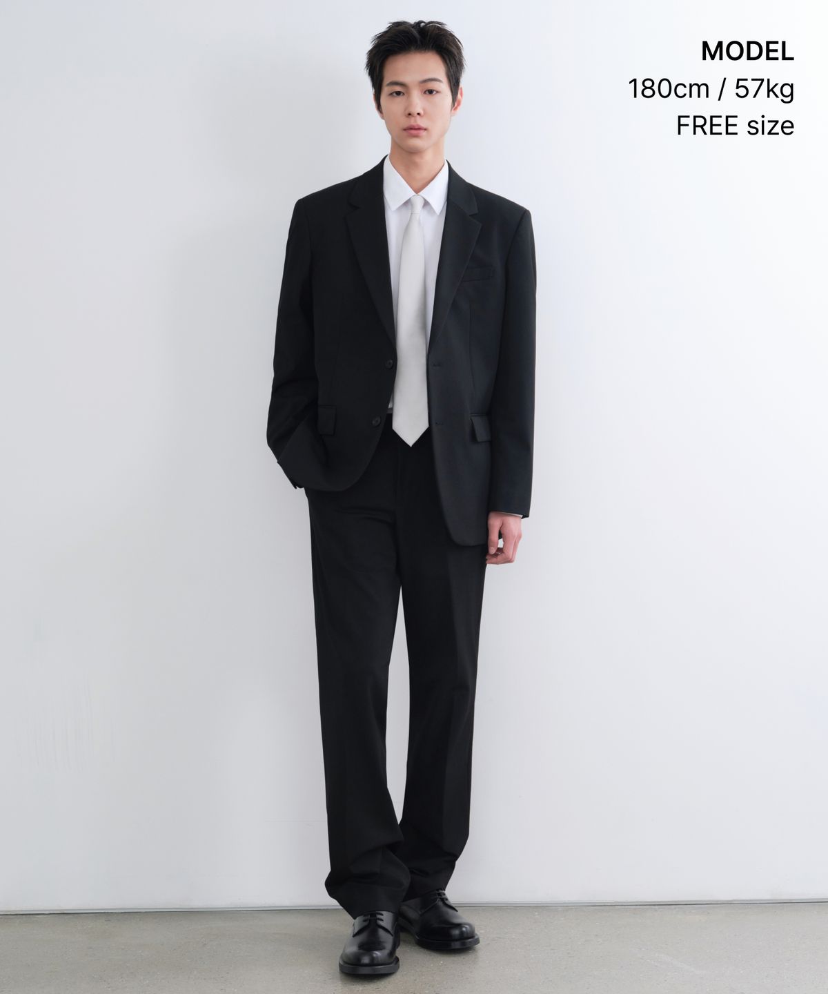 무신사 스탠다드(MUSINSA STANDARD) 실크 솔리드 넥타이 [실버]