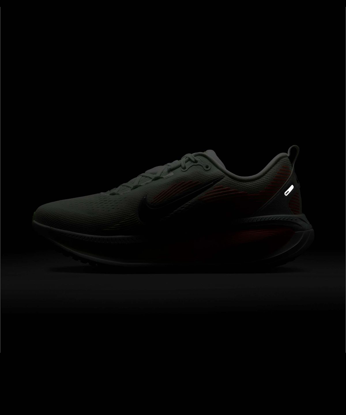 나이키(NIKE) 보메로 18 M - 배얼리 그린:하이퍼 크림슨:배얼리 볼트:메탈릭 실버 / HM6803-300