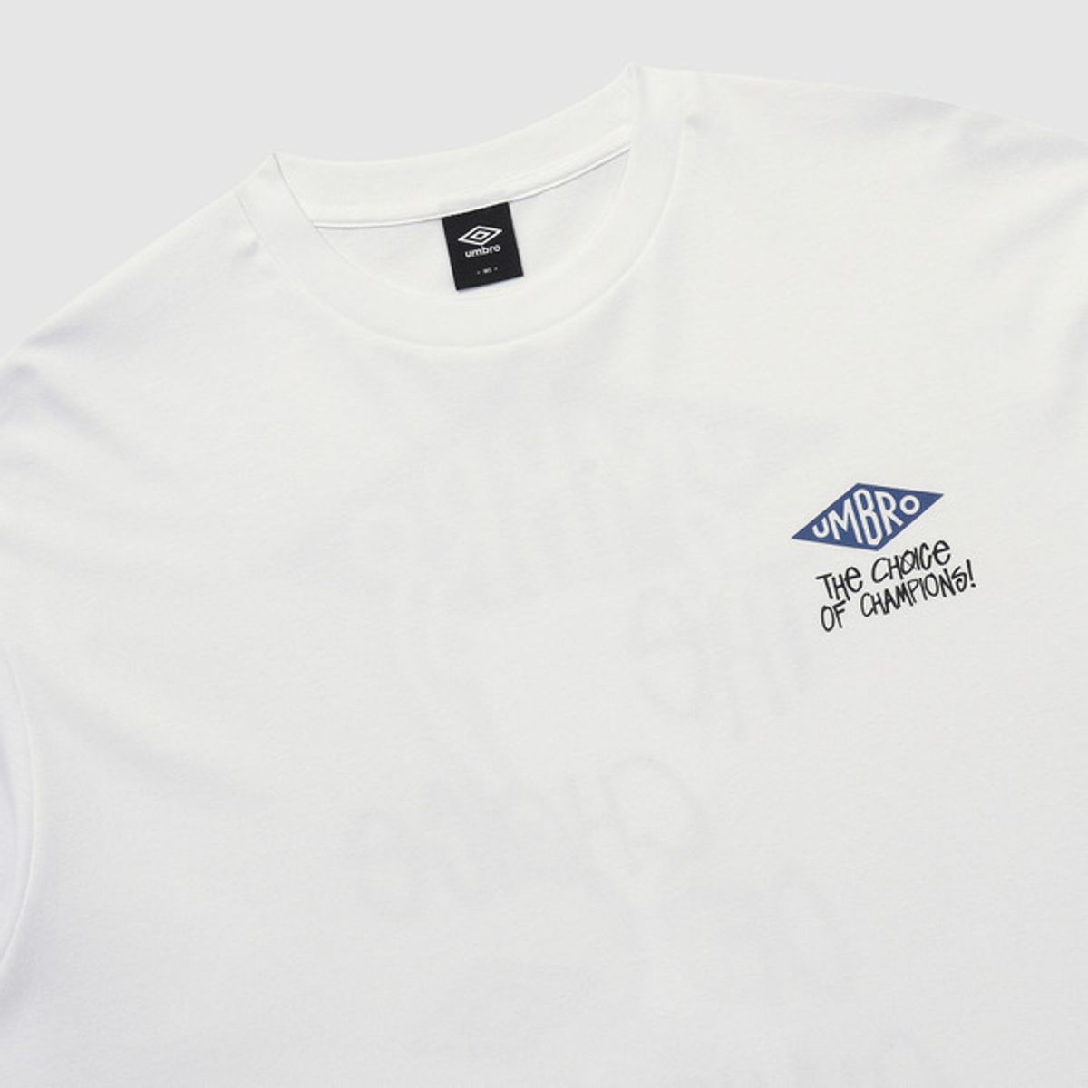엄브로(UMBRO) 아카이브 트로피 반팔 티셔츠 화이트(UQ221CRS46)