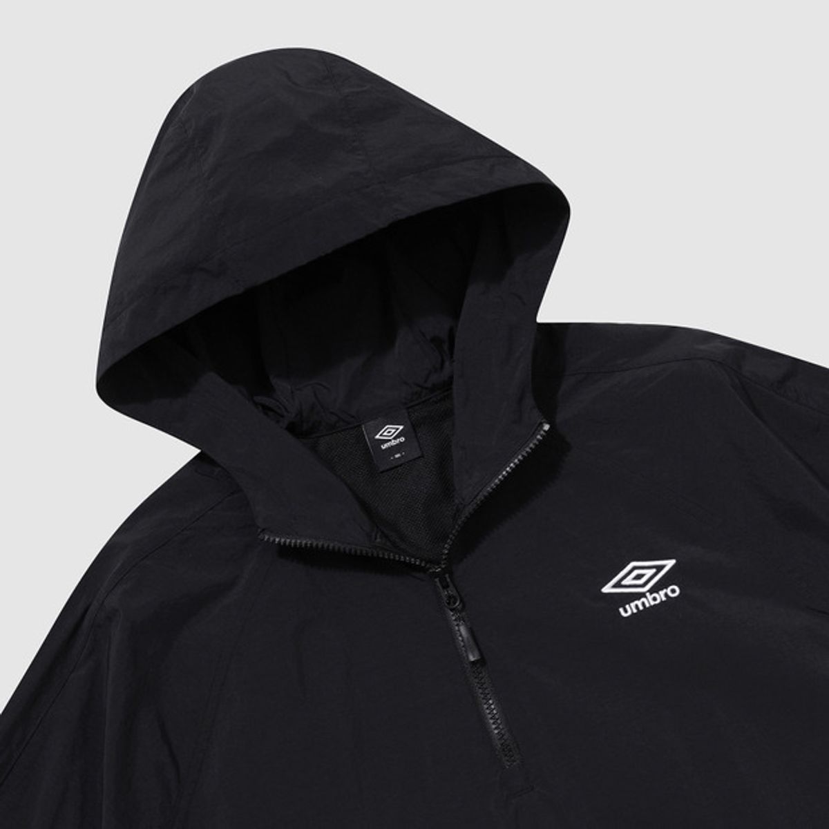 엄브로(UMBRO) 팝러쉬 컬러블럭 후드 아노락 블랙(UQ123CWT31)