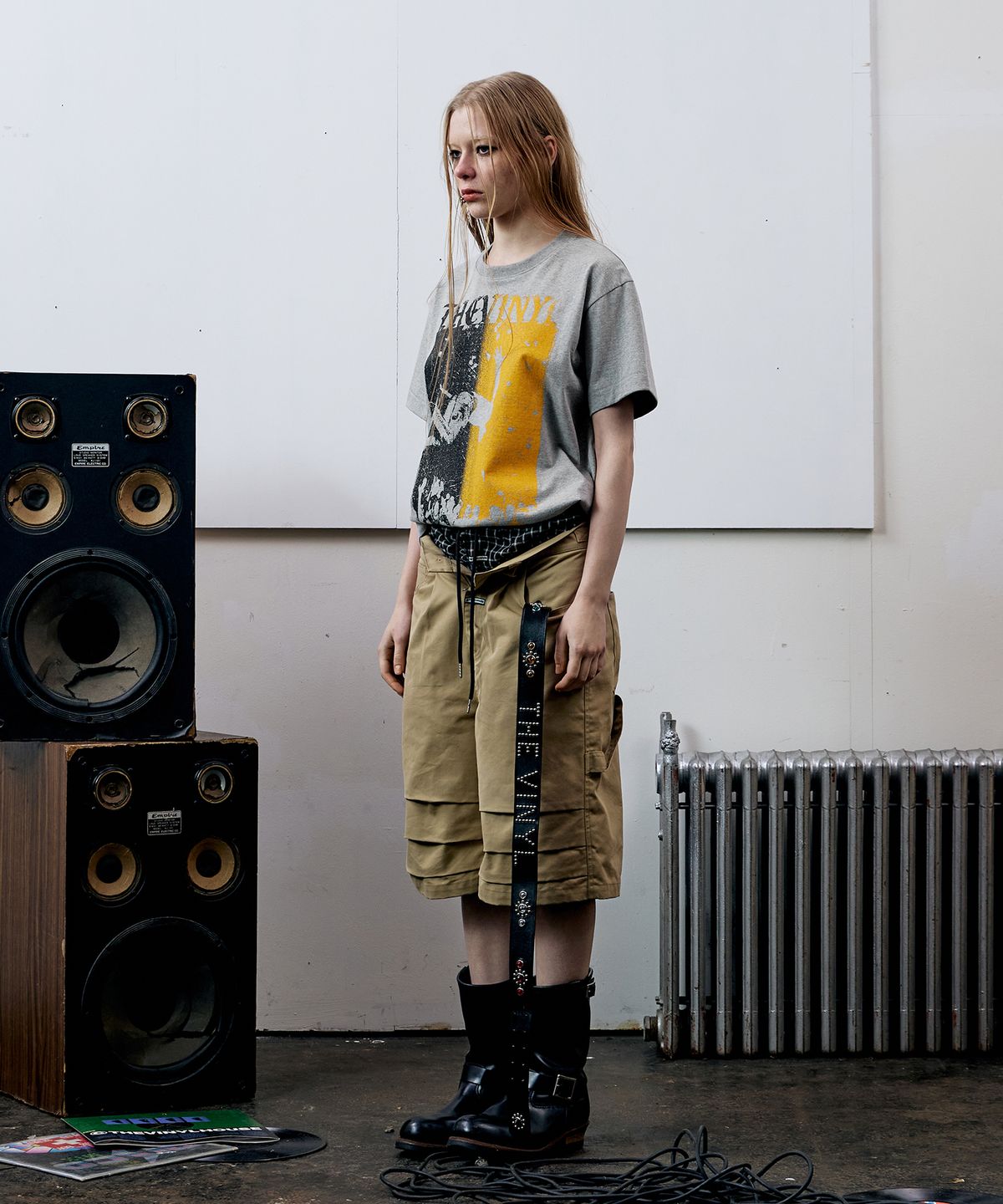 더바이닐하우스(THEVINYLHOUSE) THREE-QUARTER DART PANTS BEIGE