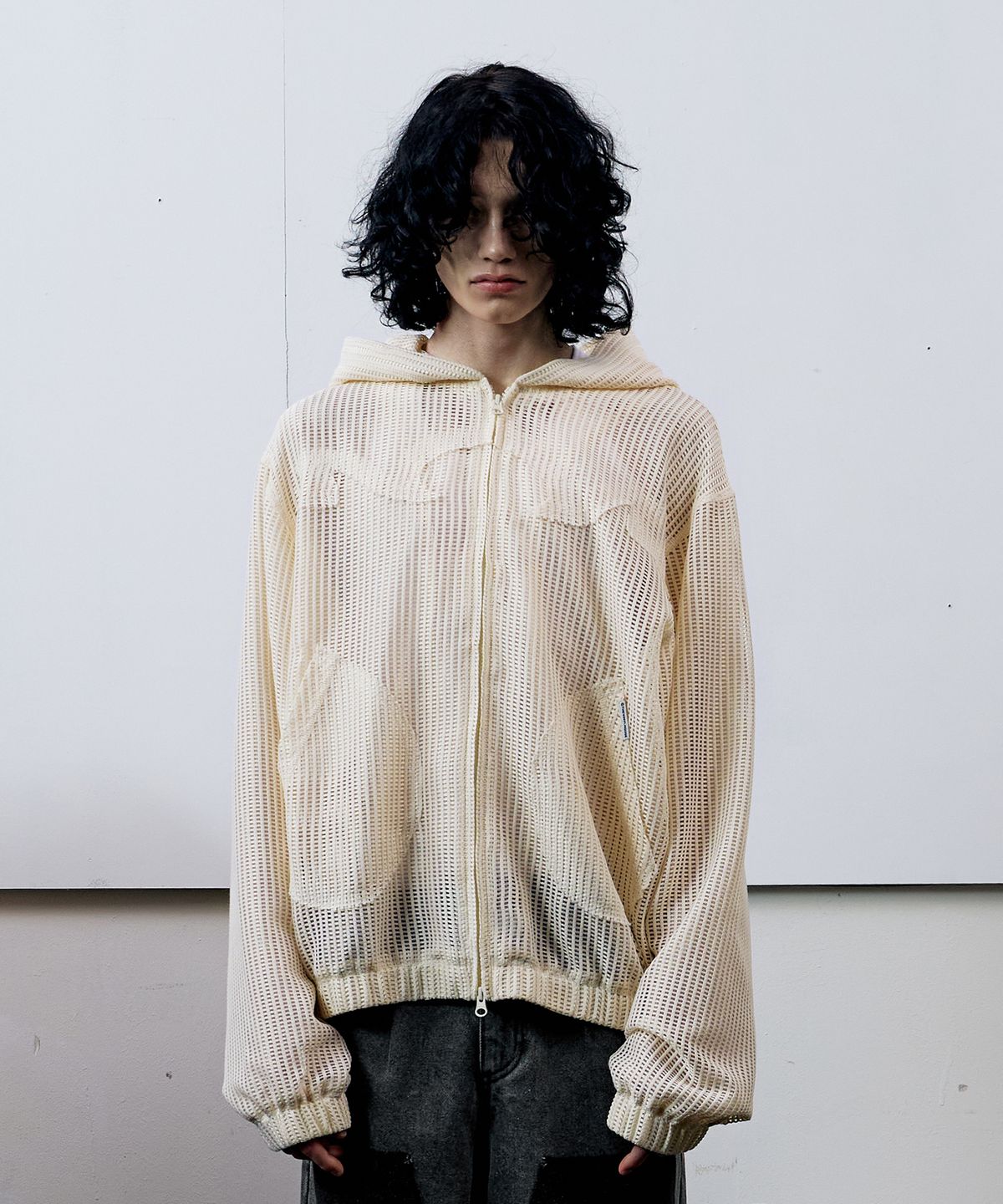 더바이닐하우스(THEVINYLHOUSE) MESH GRID JACKET IVORY