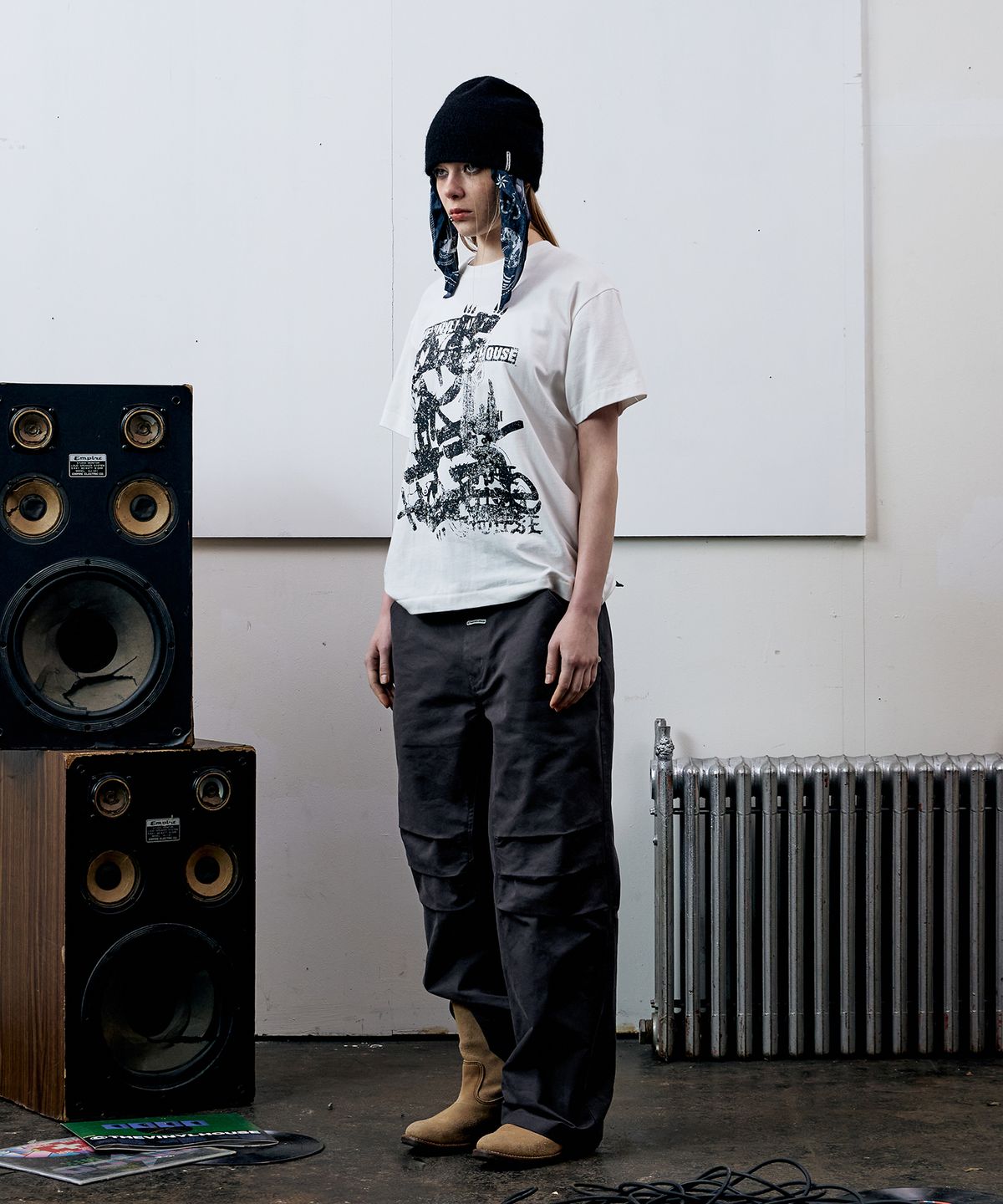 더바이닐하우스(THEVINYLHOUSE) VINTAGE DRAWING TEE WHITE