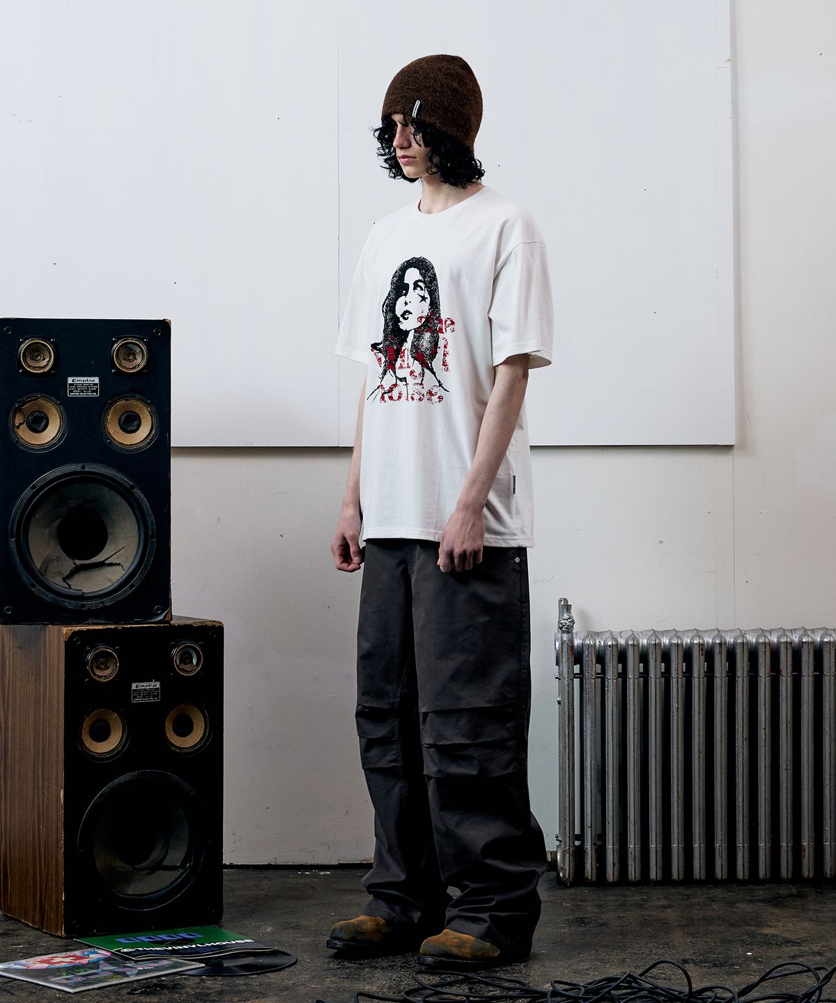 더바이닐하우스(THEVINYLHOUSE) VINTAGE WOMAN TEE WHITE