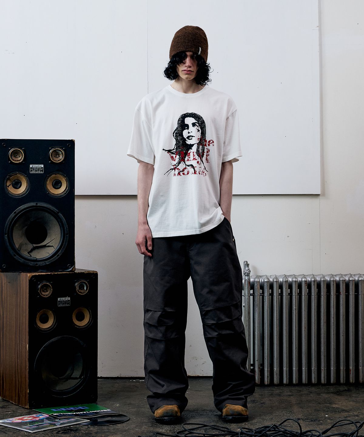 더바이닐하우스(THEVINYLHOUSE) VINTAGE WOMAN TEE WHITE