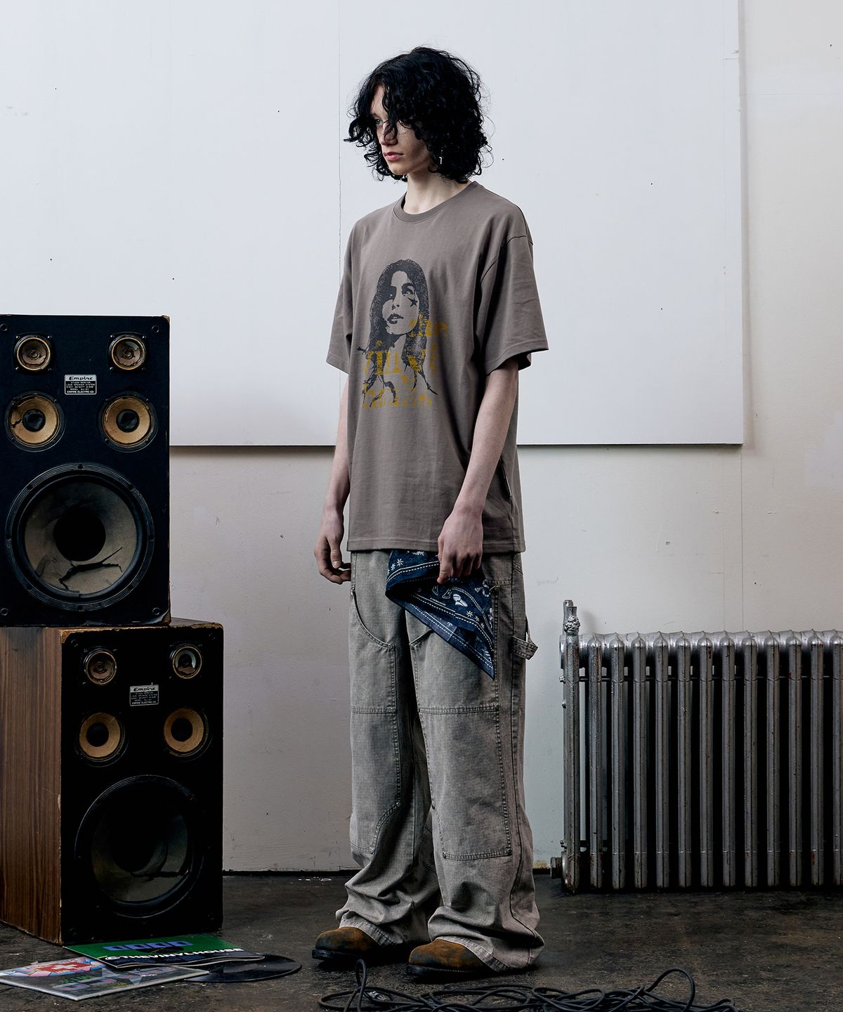 더바이닐하우스(THEVINYLHOUSE) VINTAGE WOMAN TEE MOCHA