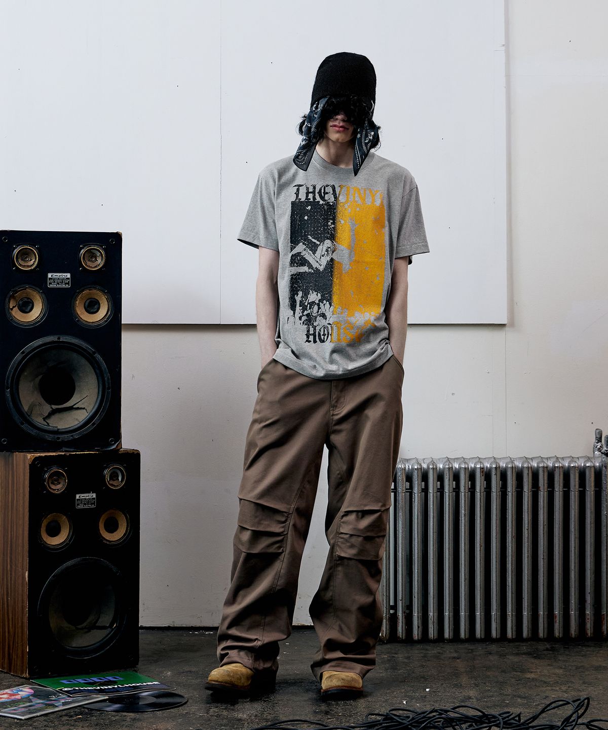 더바이닐하우스(THEVINYLHOUSE) VINTAGE POSTER TEE GREY