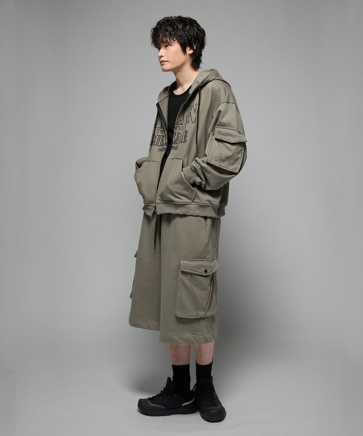 헤더헬렌(HEDER HELEN) Damage cargo bermuda PT khaki grey