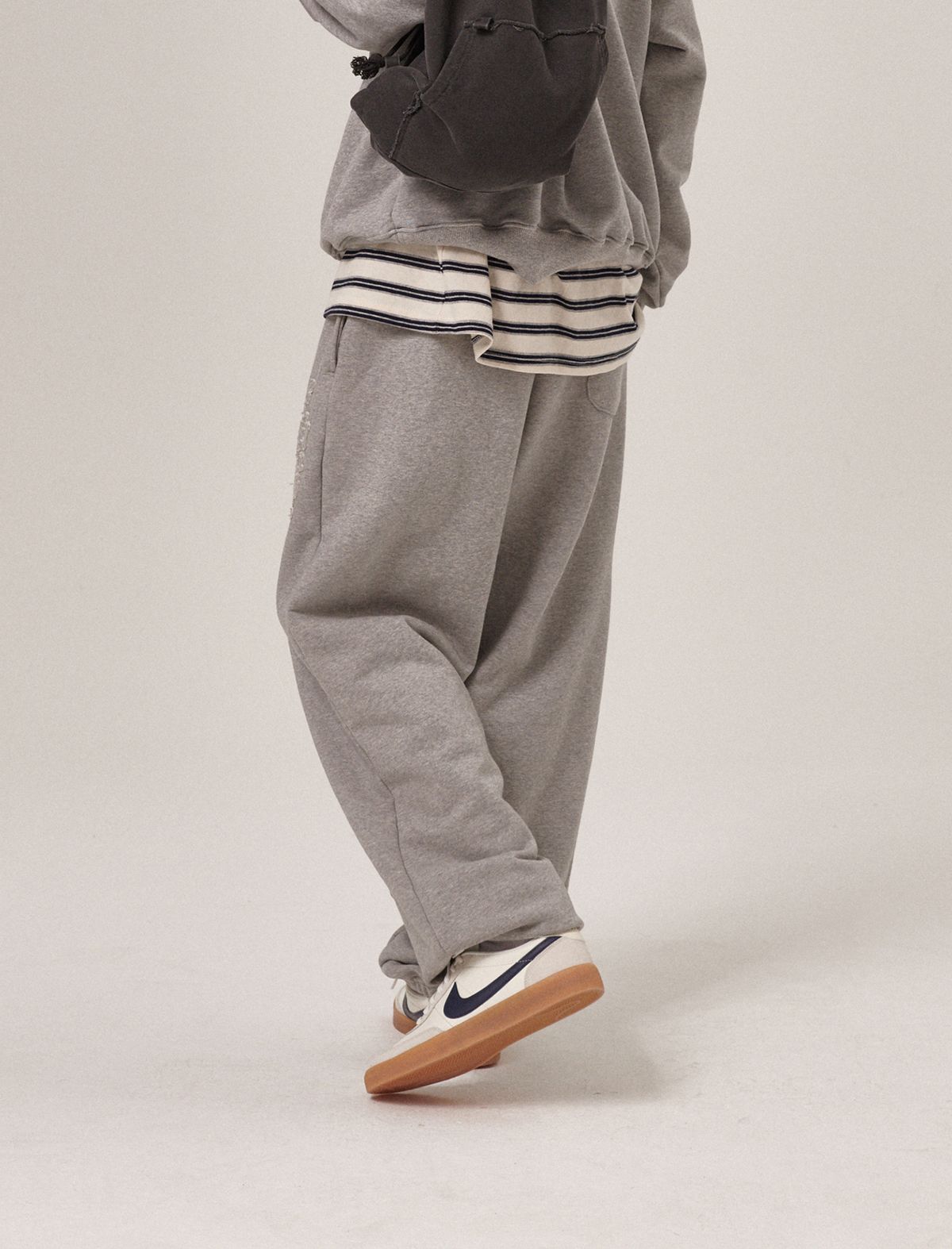 플랫웨이브 인 서울(FLATWAVE IN SEOUL) Soulu Patchwork Sweatpants Grey Melange