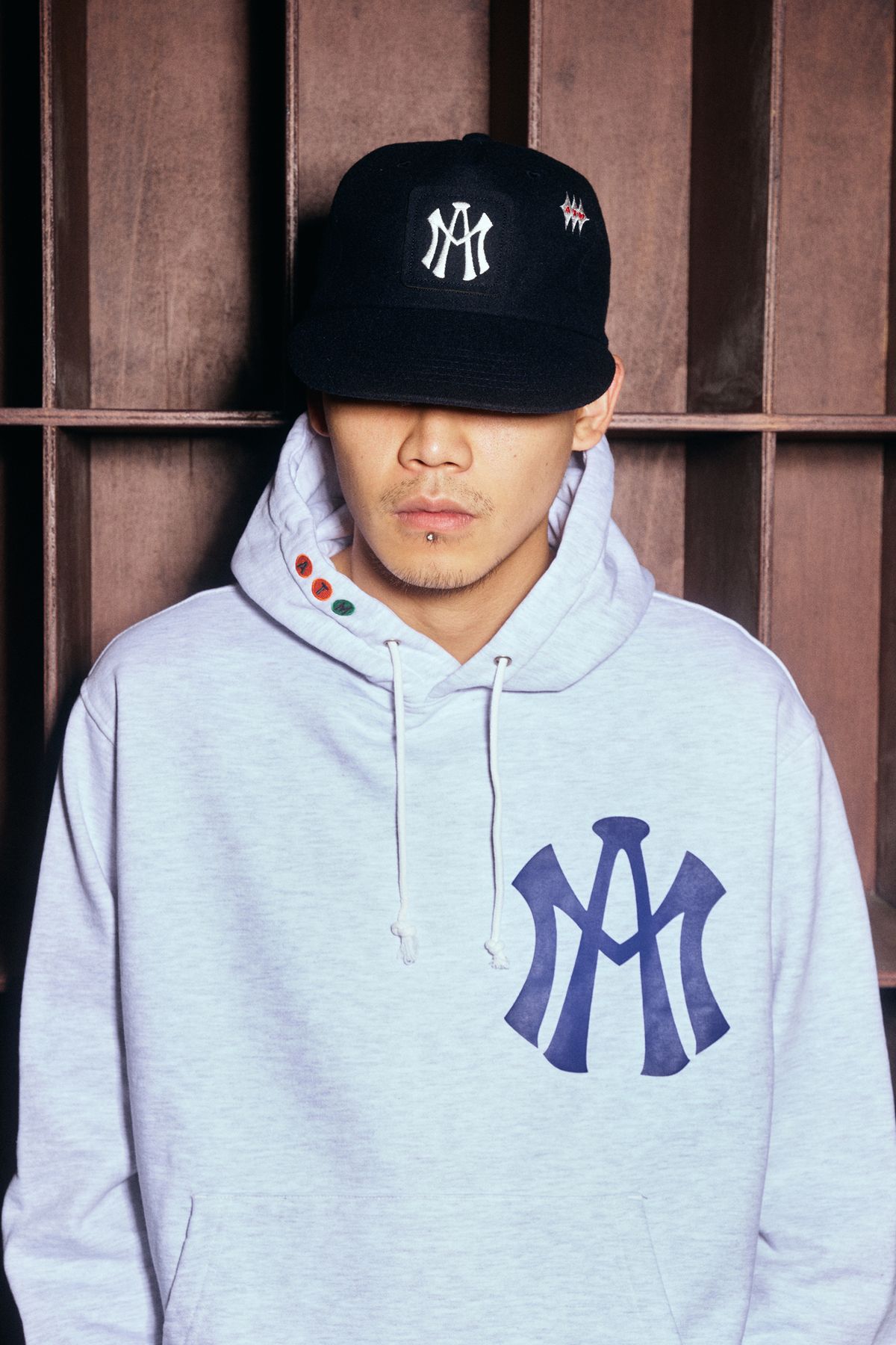 애프터매스(AFTERMATH) ATM LOGO HOODIE (OFF WHITE)