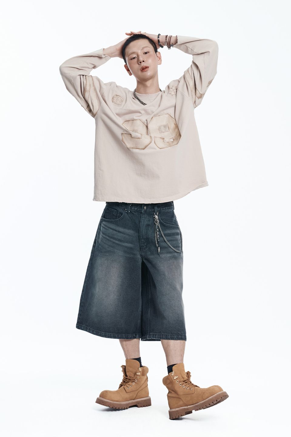 MUSINSA | EASY NO EASY Star 8-Buck Denim Bermuda Pants - Black