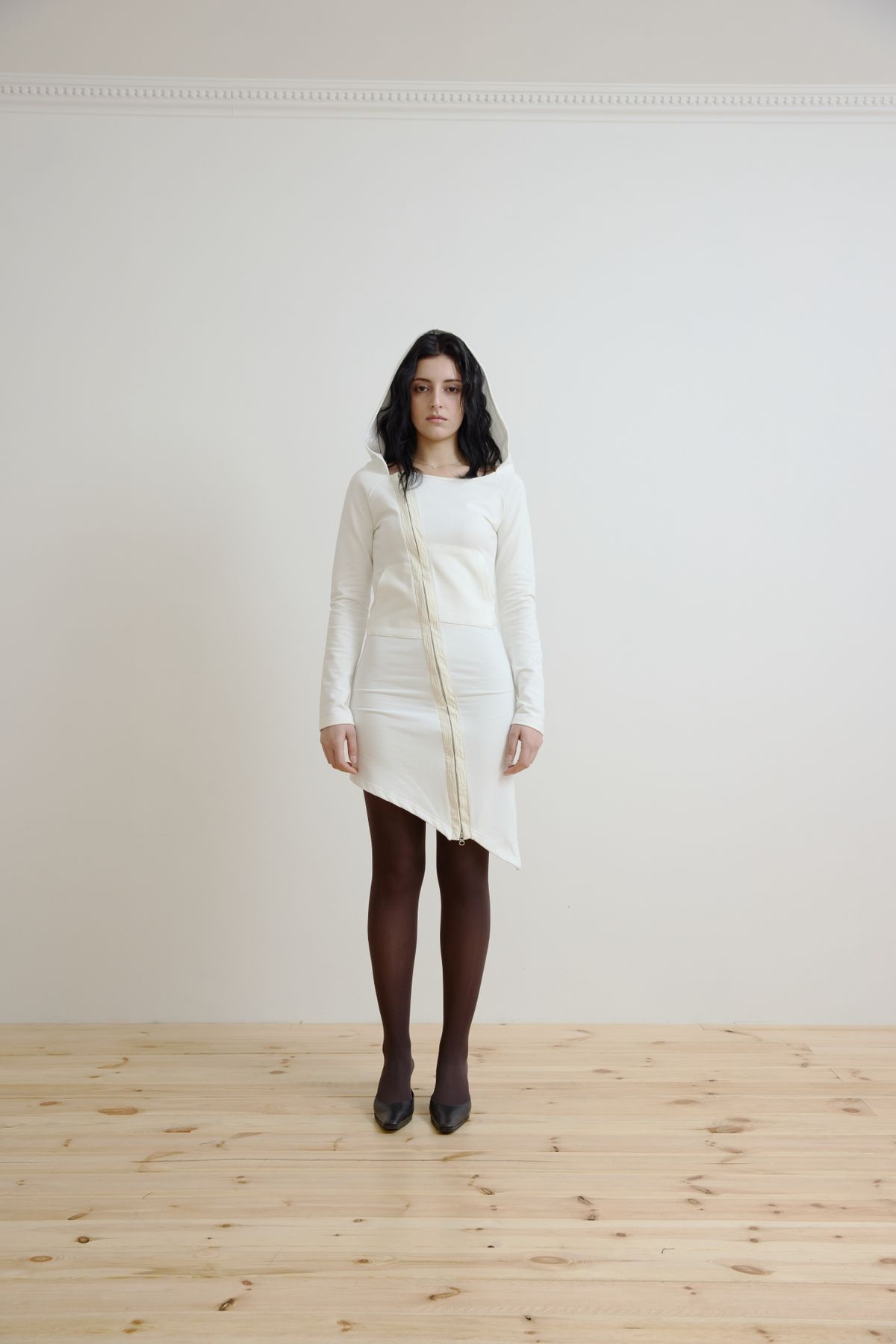 미와이후(MIYHOO) HIKOU OFFSHOULDER HOODIE OPS (IVORY)