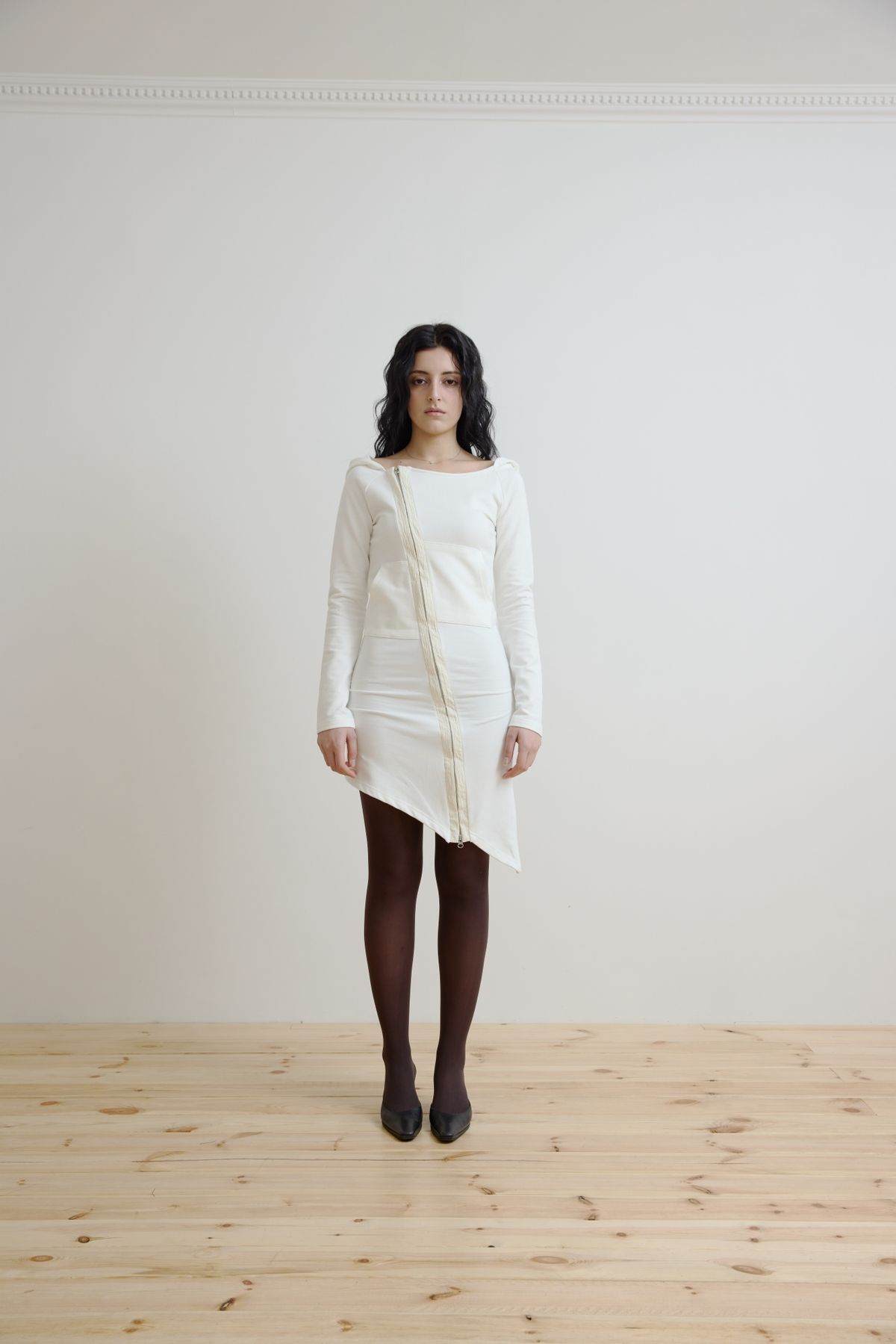 미와이후(MIYHOO) HIKOU OFFSHOULDER HOODIE OPS (IVORY)