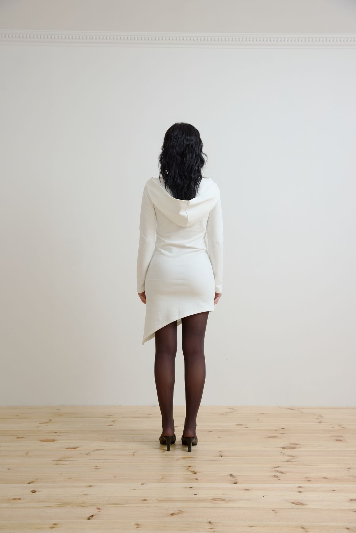미와이후(MIYHOO) HIKOU OFFSHOULDER HOODIE OPS (IVORY)
