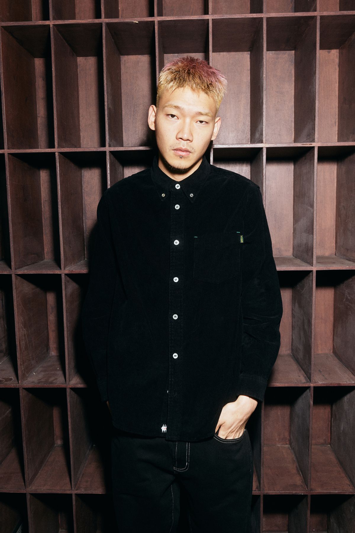 애프터매스(AFTERMATH) CORDUROY SHIRT (BLACK)