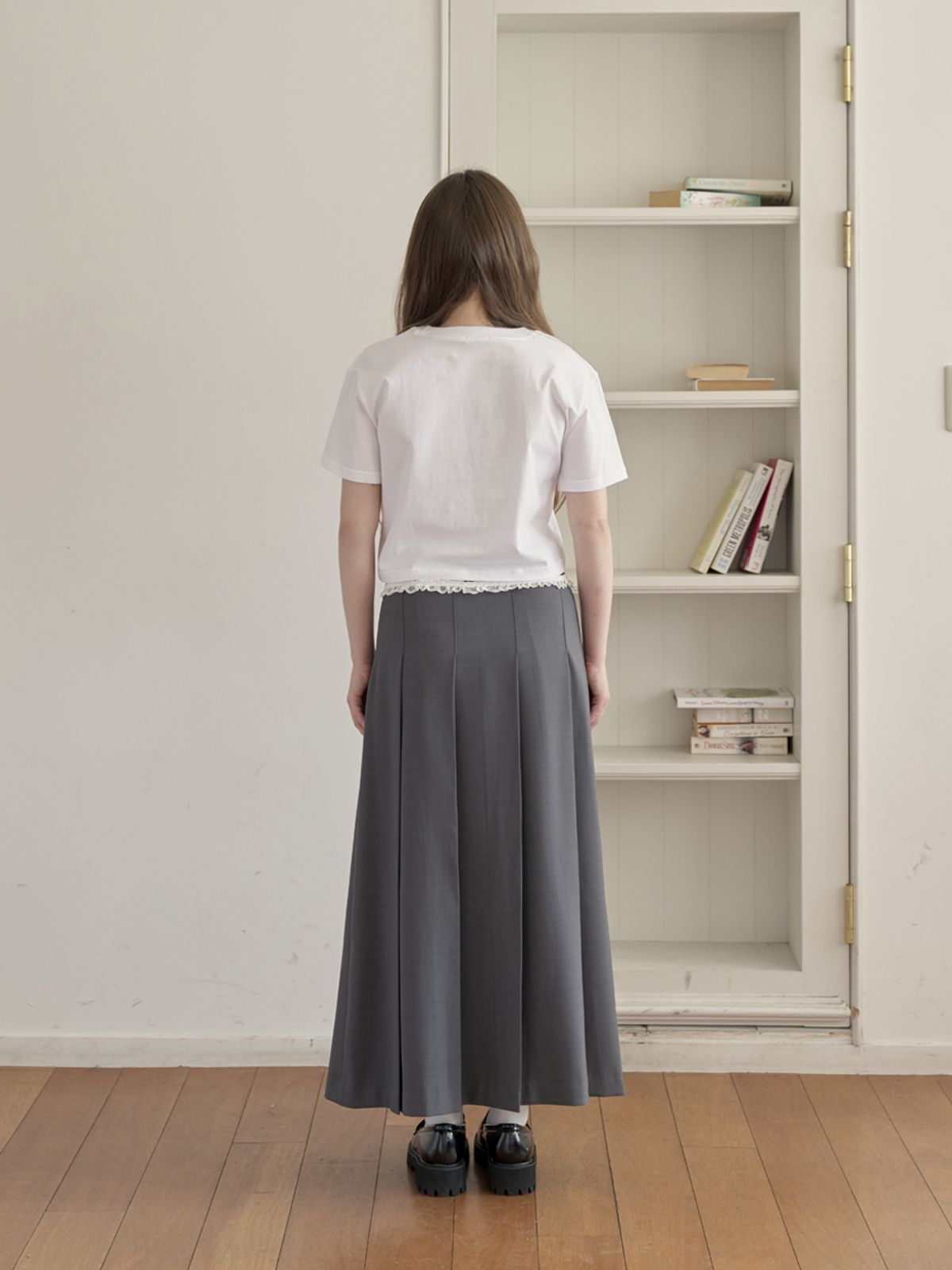 미에르꼴레스(MIERCOLES) LACE DETAIL PLEATS SKIRT [gray]