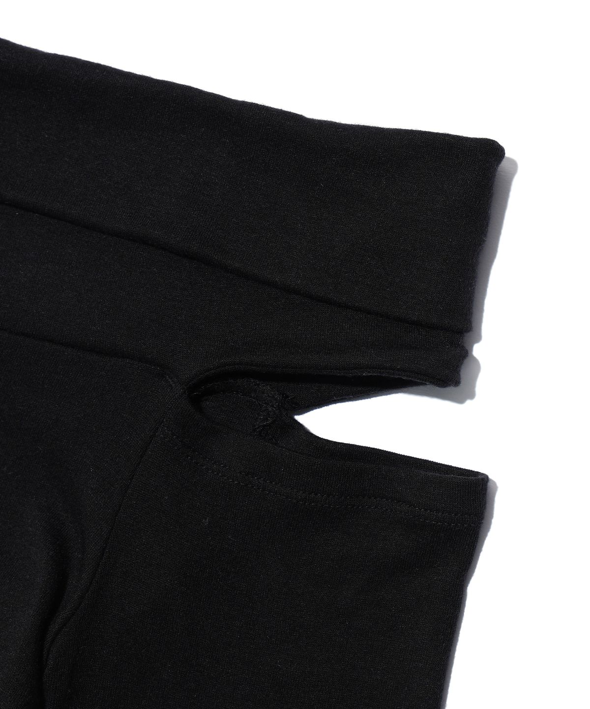 유희(YOUHEE) CUTOUT OFFSHOULDER LONG SLEEVE BLACK