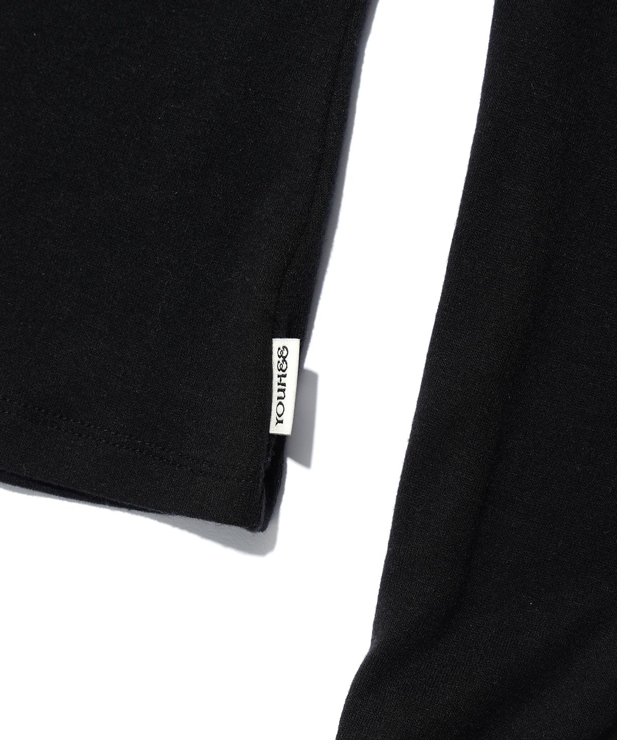 유희(YOUHEE) CUTOUT OFFSHOULDER LONG SLEEVE BLACK