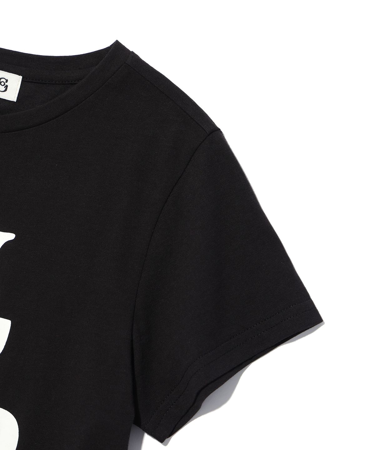 유희(YOUHEE) NOT A KID GRAPHIC T-SHIRT BLACK