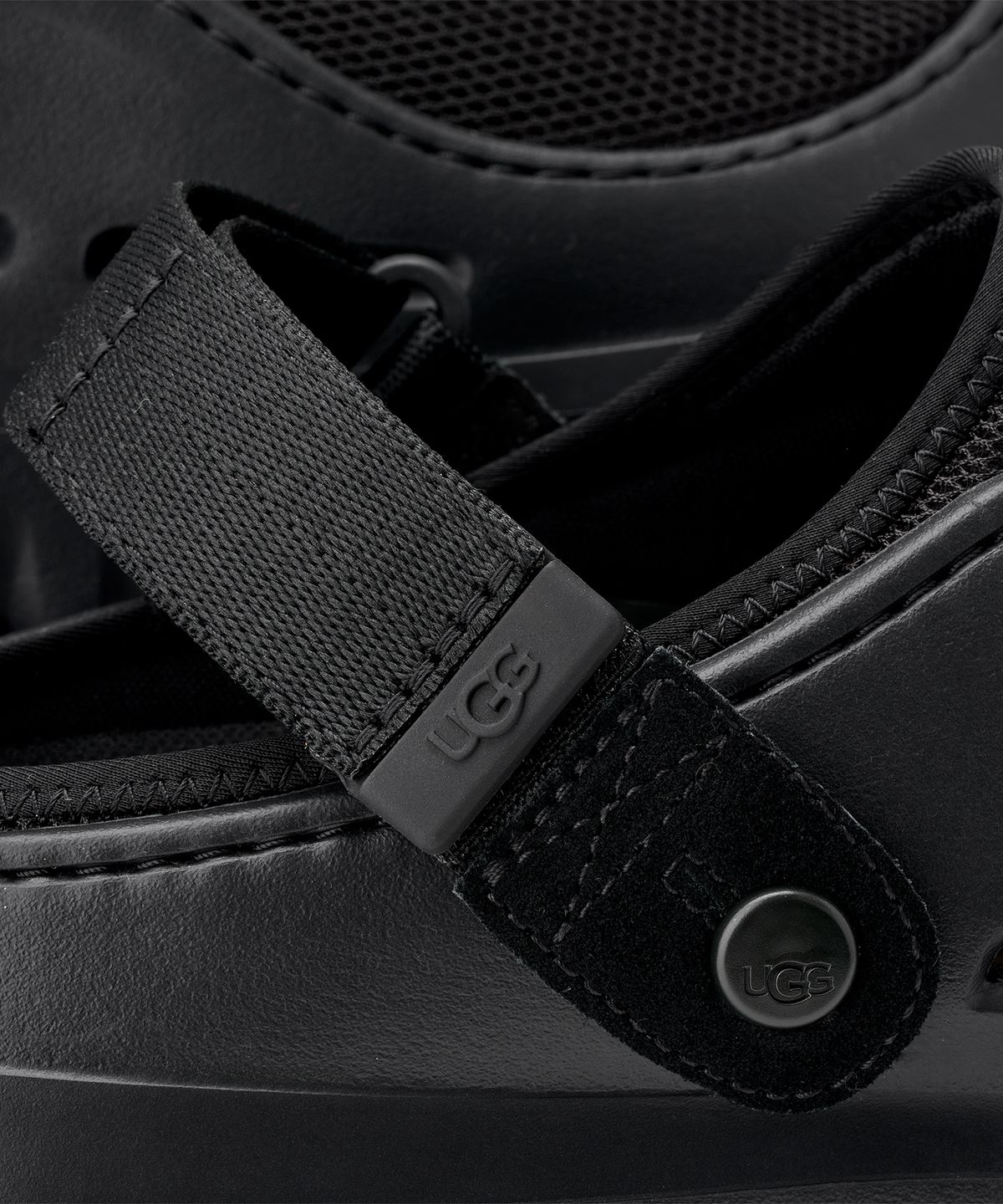 어그(UGG) [UNISEX] 메쉬 하이브리드 슬리퍼 (피크모드) - 블랙 / 1166912-BLK