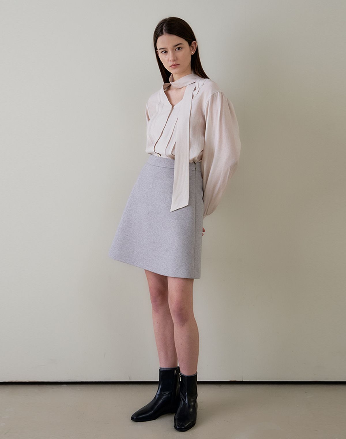 지에마르(GIEMAR) MIDIUM A LINE SKIRT GRAY 미디엄 에이라인 스커트 그레이
