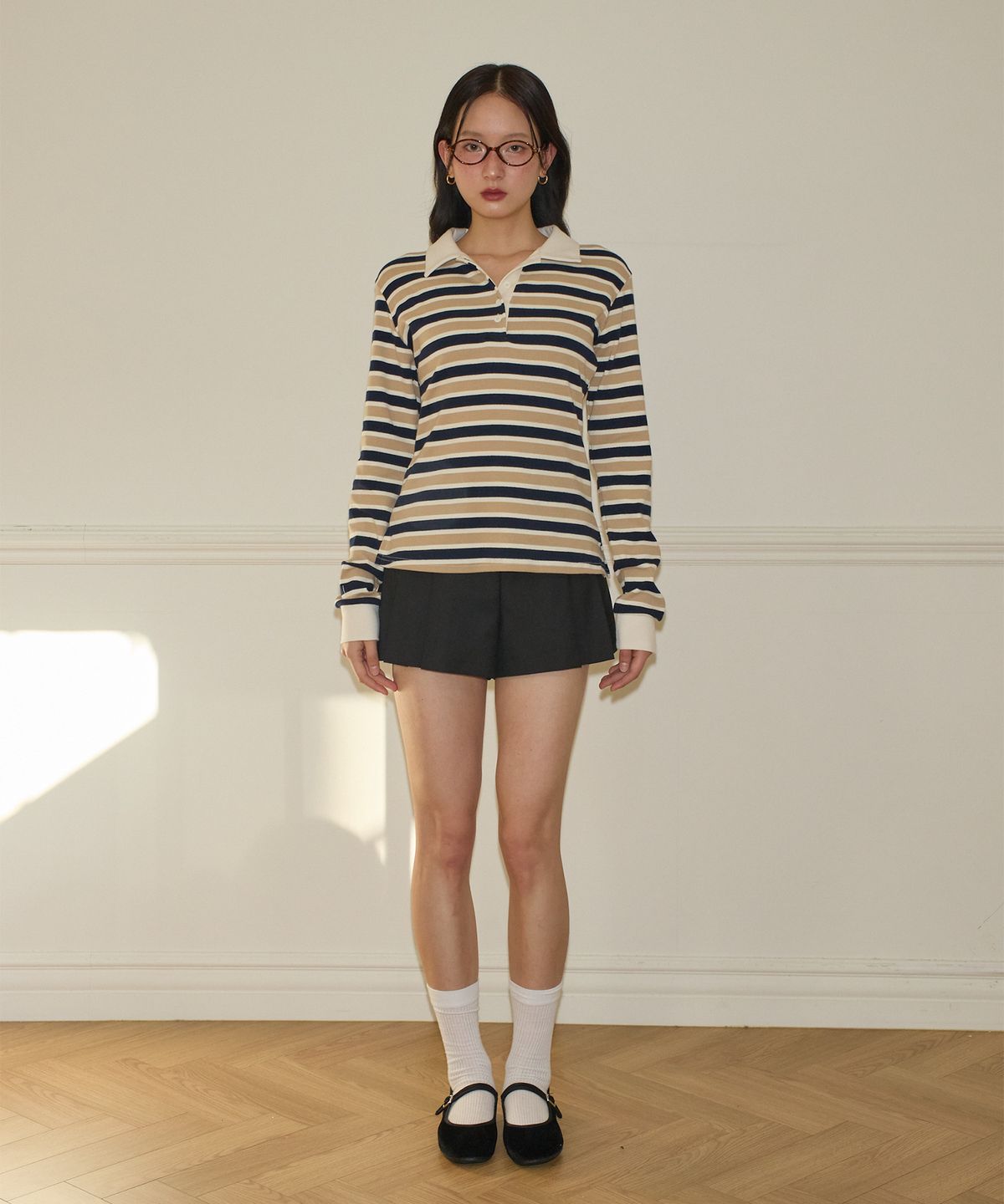 살롱 드 욘(SALON DE YOHN) Striped Button Rugby Collar Shirt_ Beige
