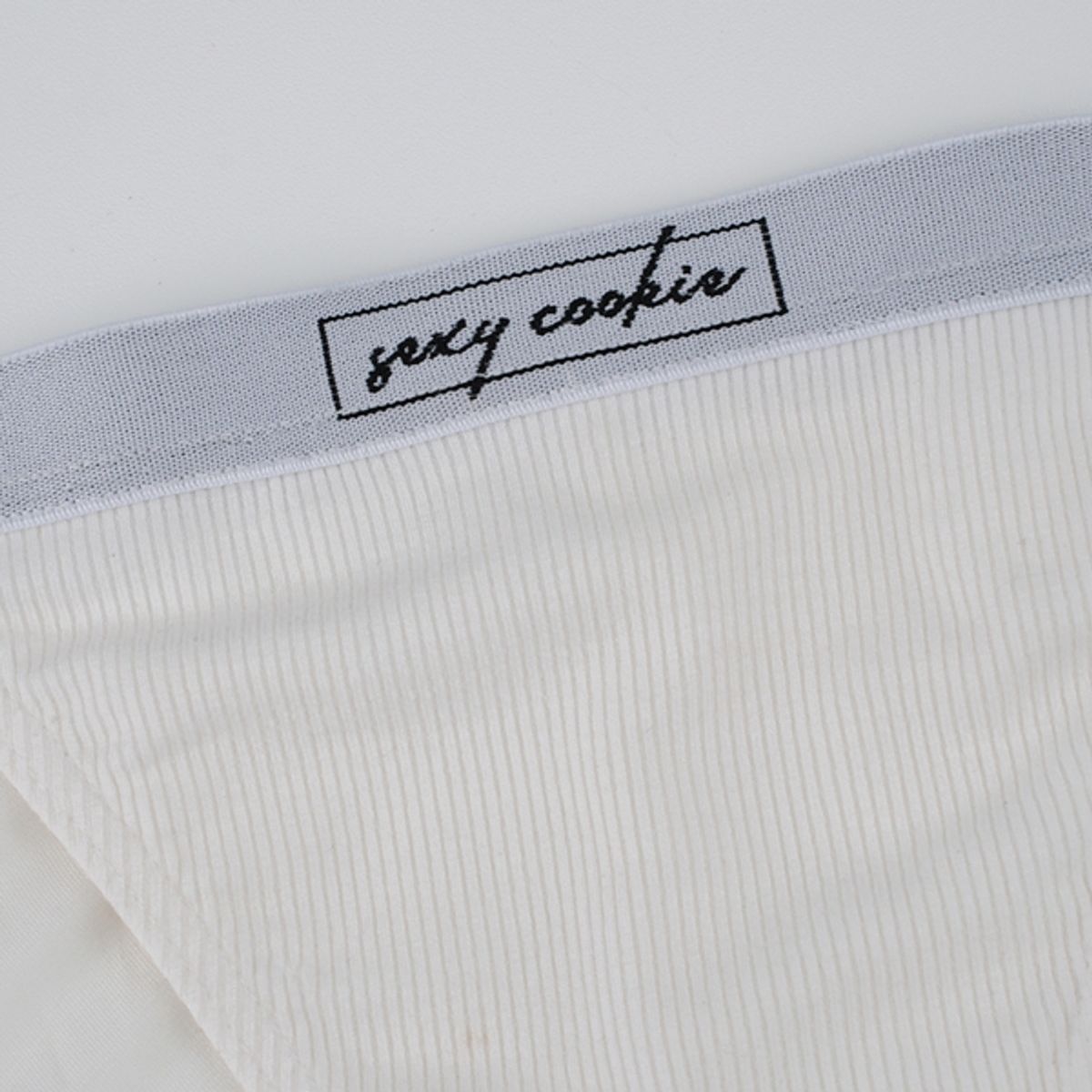 섹시쿠키(SEXY COOKIE) 레이온 골지 트임 브라 팬티 세트_아이보리