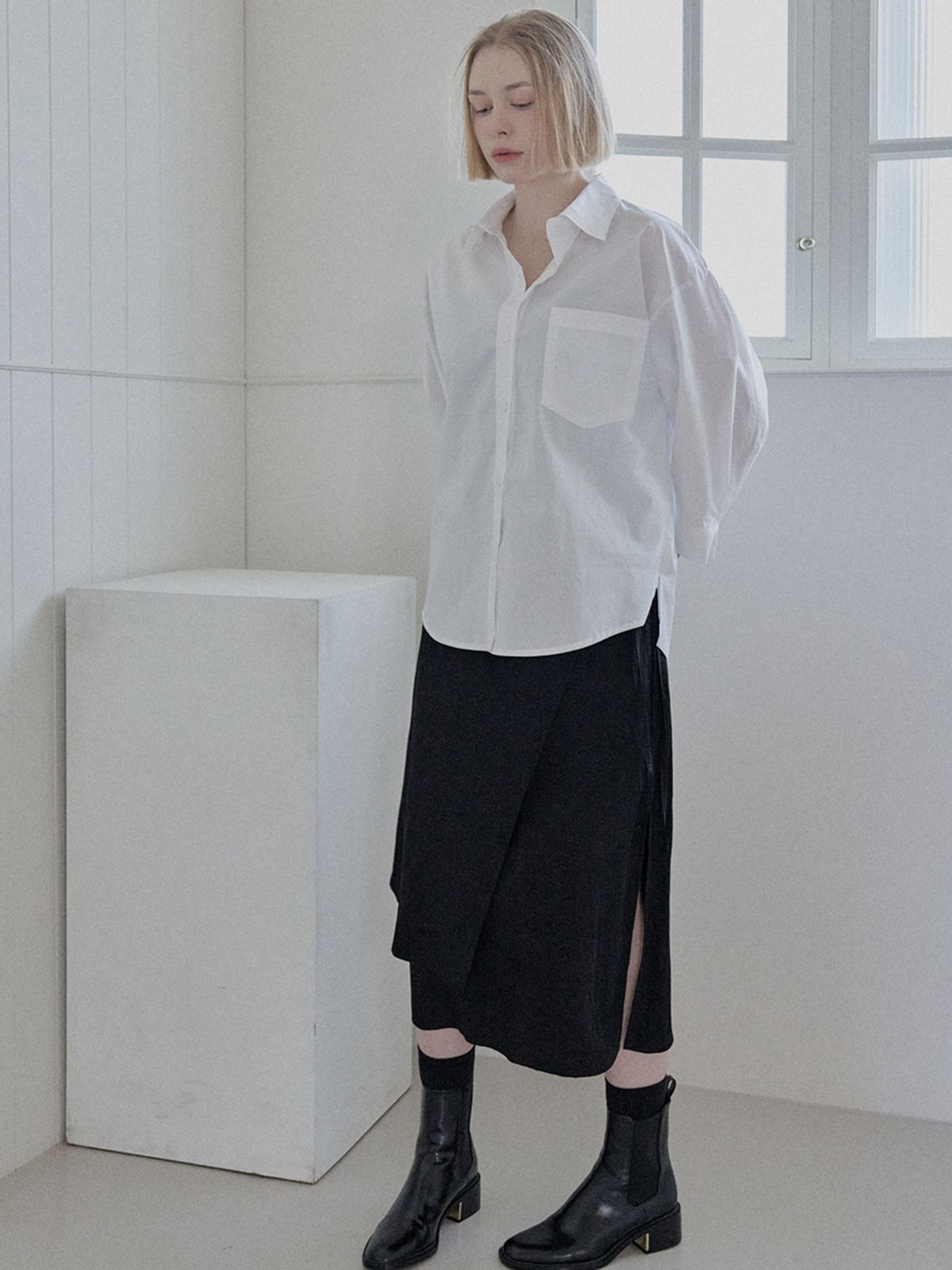 아방(AVANT-G) Round Sleeve Overfit Shirt - IVORY
