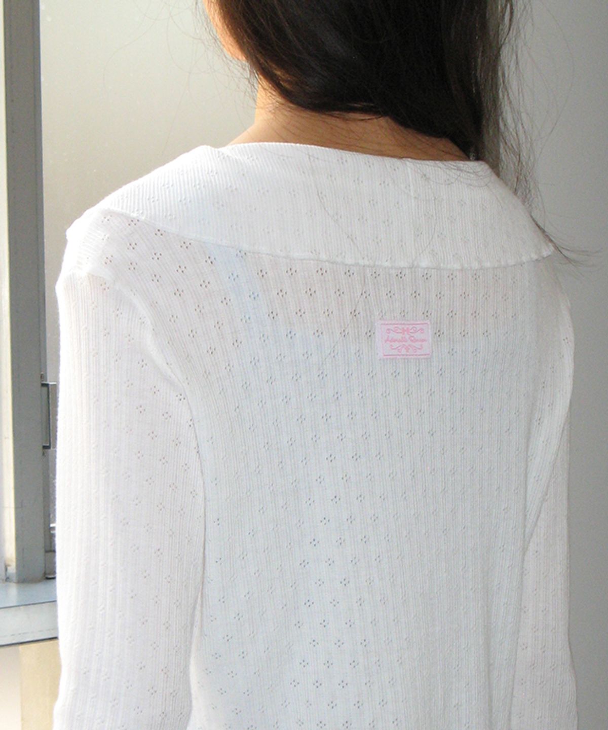 론론(RONRON) PENDANT SAILOR FRILL EYELET CARDIGAN IVORY