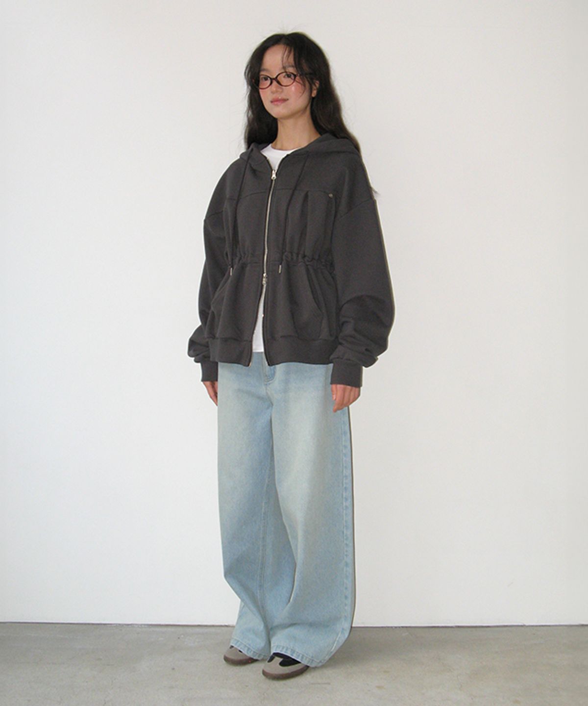 론론(RONRON) PENDANT SHIRRING HOODIE ZIP UP CHARCOAL