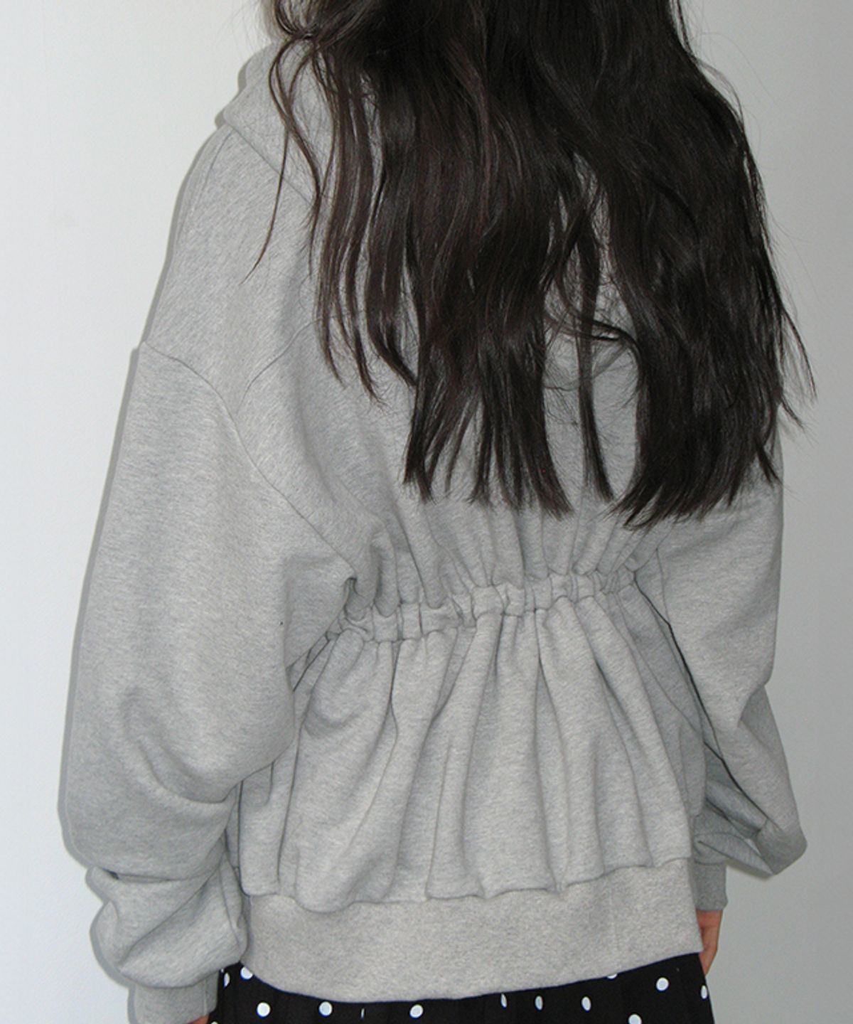 론론(RONRON) PENDANT SHIRRING HOODIE ZIP UP GREY