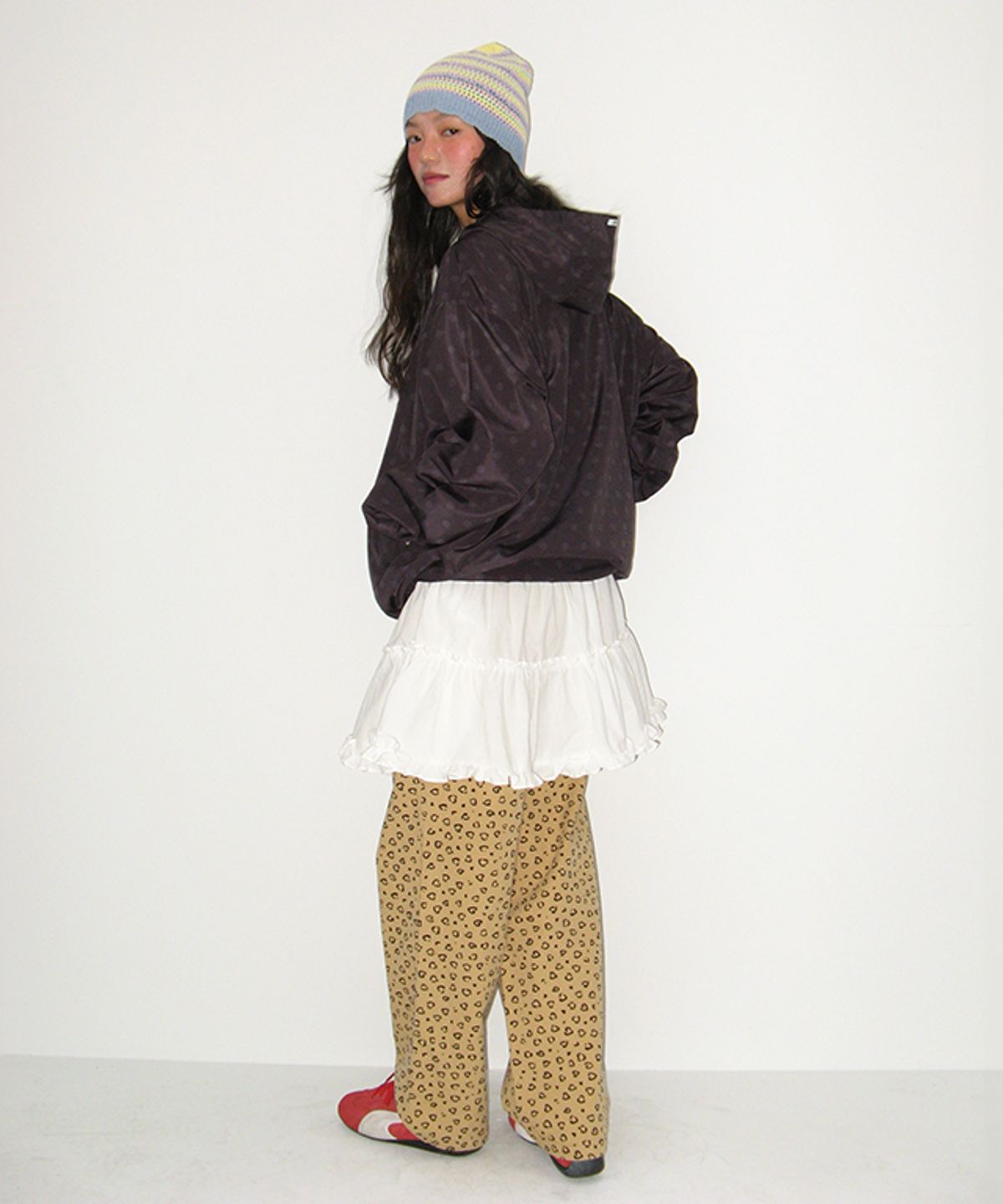 론론(RONRON) HOODED WINDBREAKER JUMPER BLACK DOT