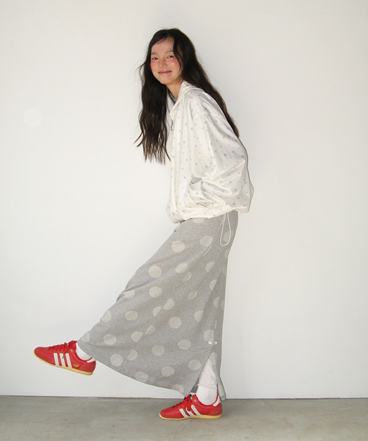 론론(RONRON) HOODED WINDBREAKER JUMPER BLUE FLOWER