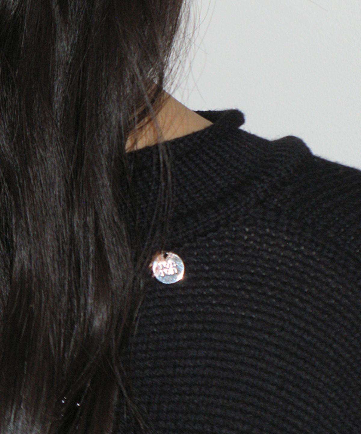 론론(RONRON) HEART STAR HAND STITCH OVERFIT CROP KNIT BLACK
