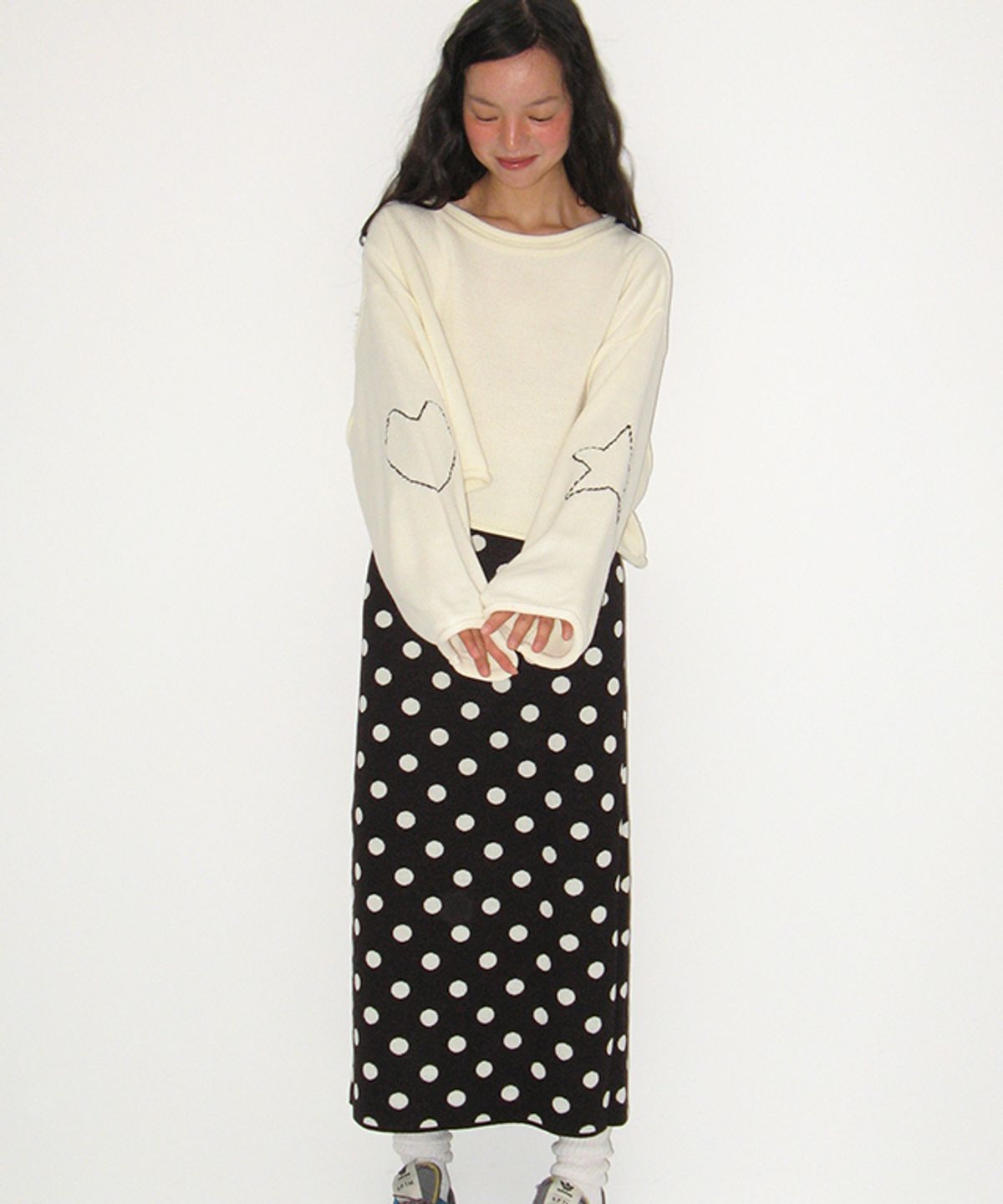 론론(RONRON) HEART STAR HAND STITCH OVERFIT CROP KNIT IVORY