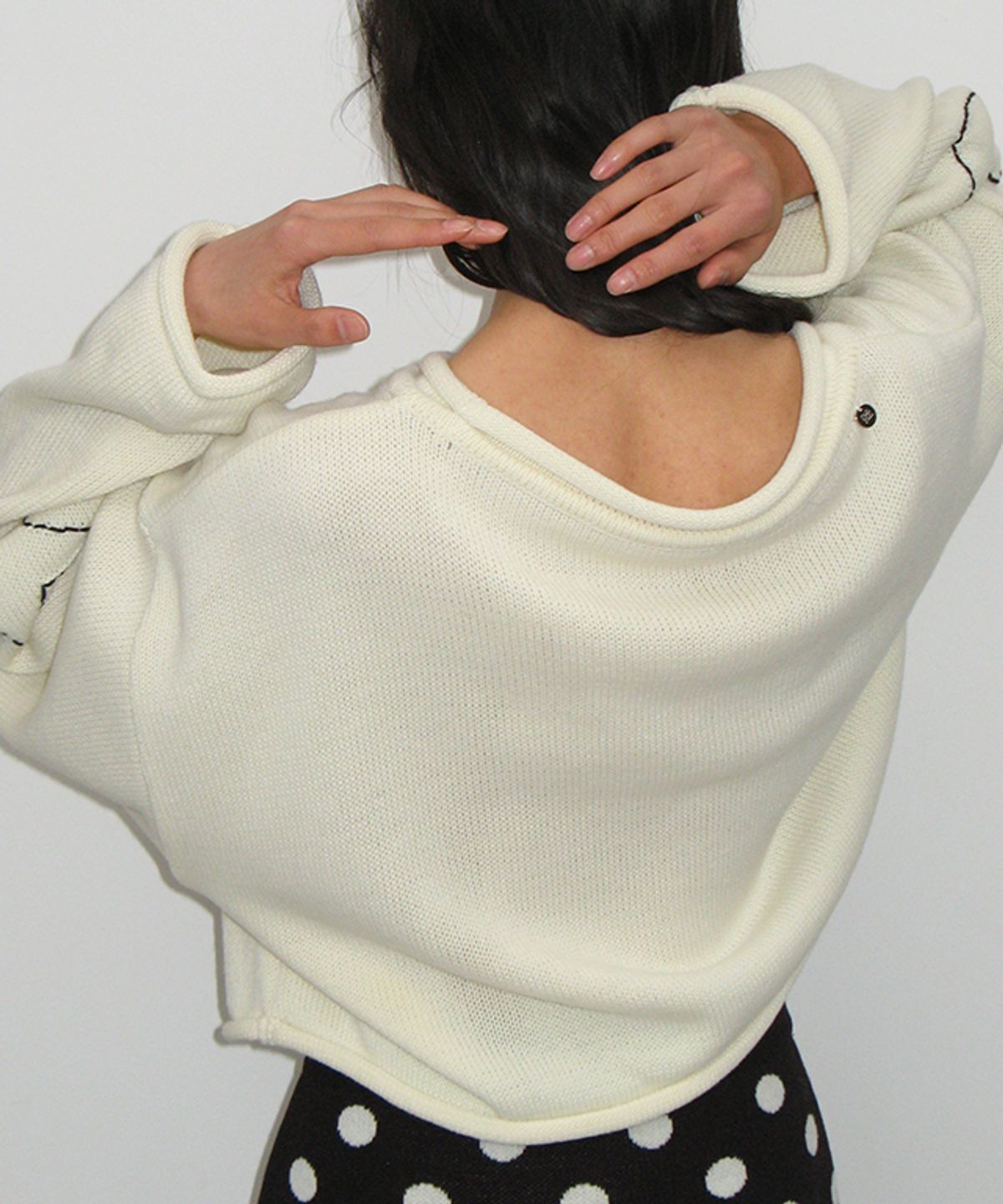 론론(RONRON) HEART STAR HAND STITCH OVERFIT CROP KNIT IVORY