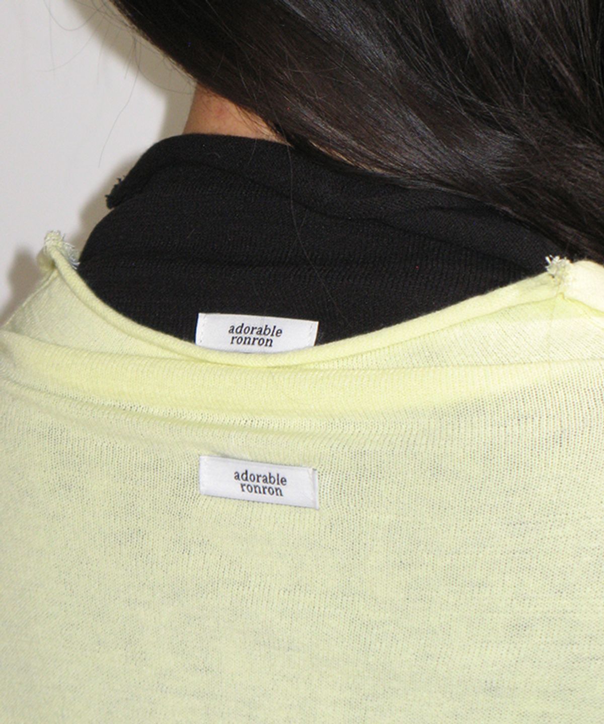 론론(RONRON) BACK LABEL SLIMFIT KNIT CARDIGAN YELLOW