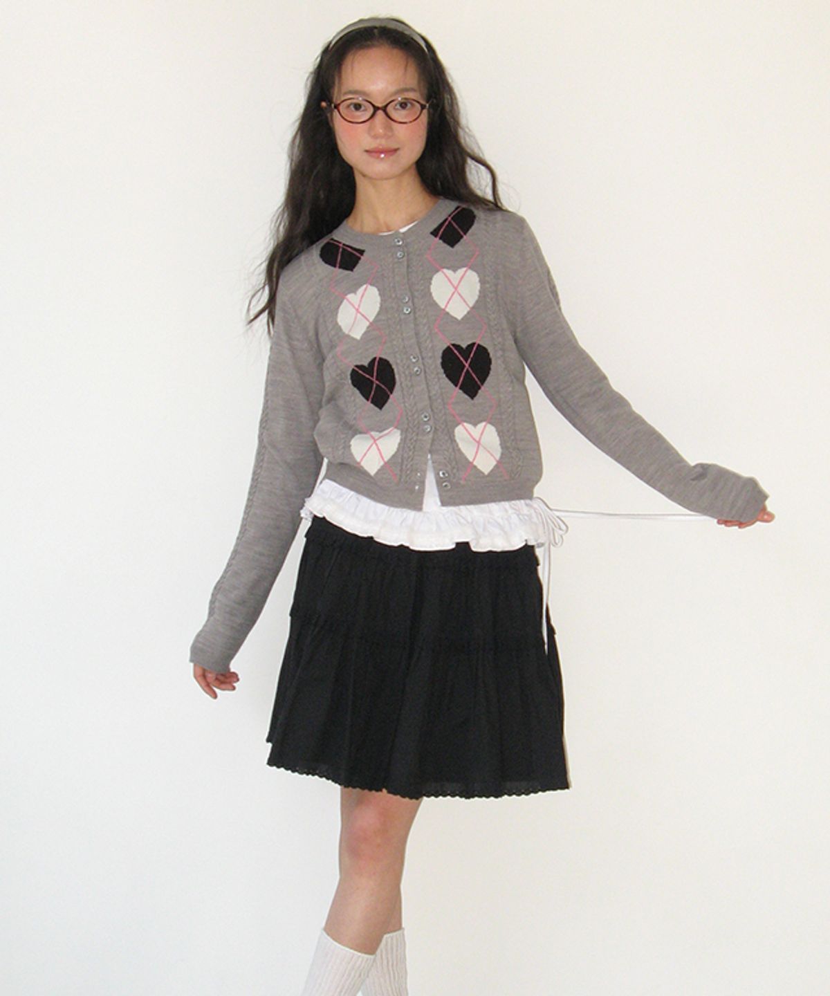 론론(RONRON) HEART ARGYLE 2 BUTTON KNIT CARDIGAN GREY