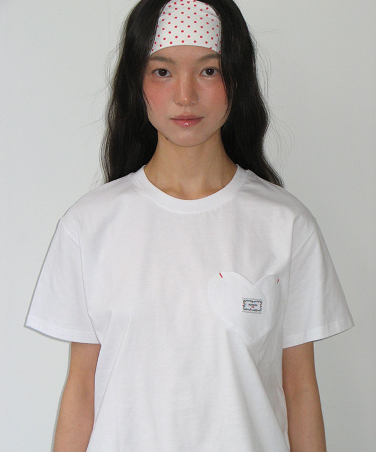 론론(RONRON) HEART POCKET OVER FIT SHORT SLEEVE T SHIRT WHITE