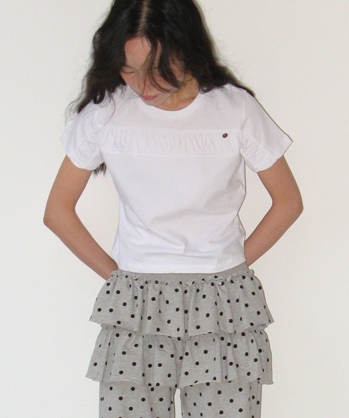 론론(RONRON) PENDANT CRINKLE CROP T SHIRT WHITE