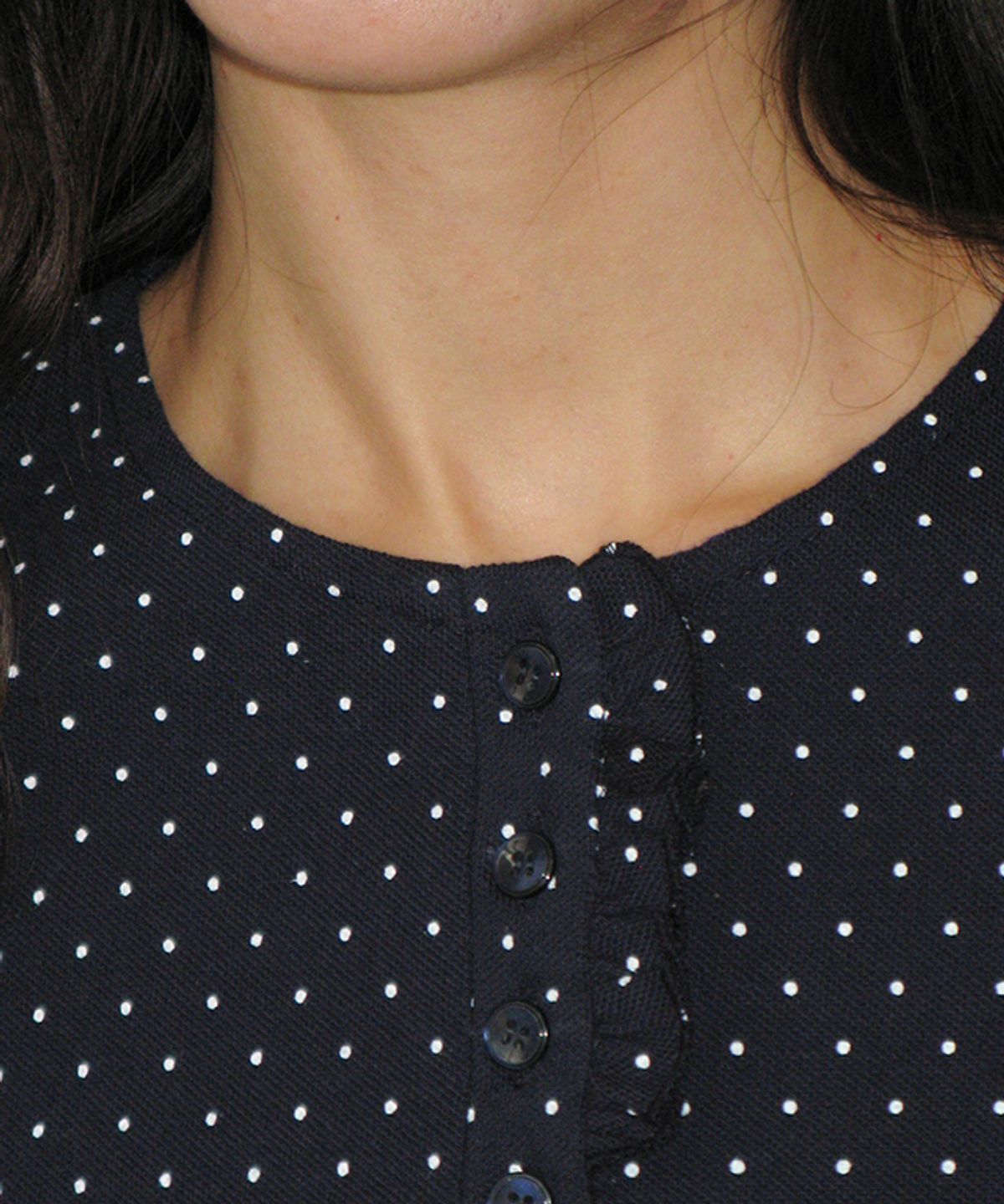 론론(RONRON) DOT RUFFLE LONG SLEEVE T SHIRT NAVY