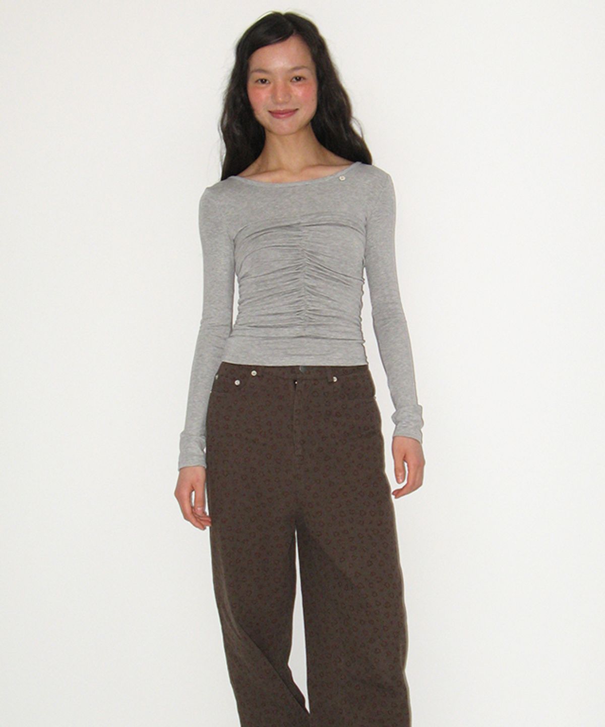 론론(RONRON) SHIRRING BUSTIER LONG SLEEVE T SHIRT GREY