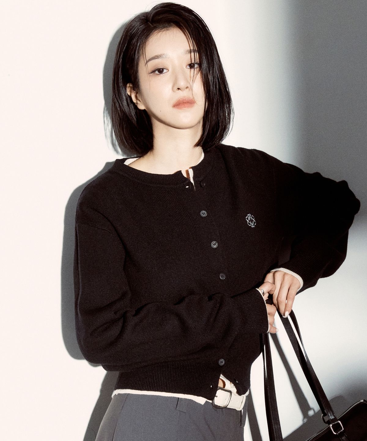 닉앤니콜(NICK&NICOLE) CLASSIC ROUND KNIT CARDIGAN_BLACK WHITE